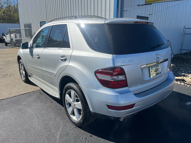 2011 Mercedes-Benz M-Class Image 7