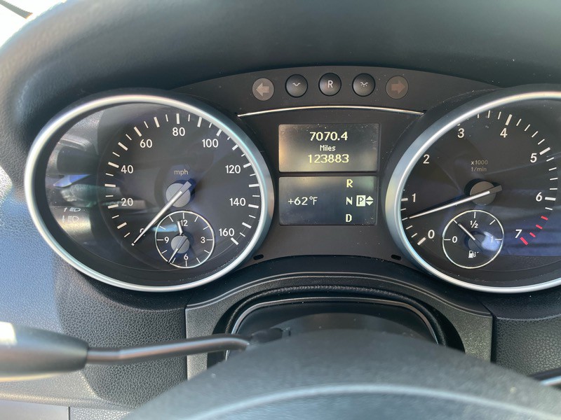 2011 Mercedes-Benz M-Class Image 19