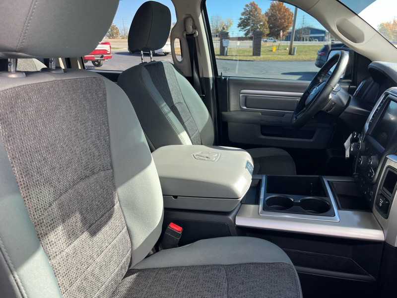 2014 RAM 1500 Image 9