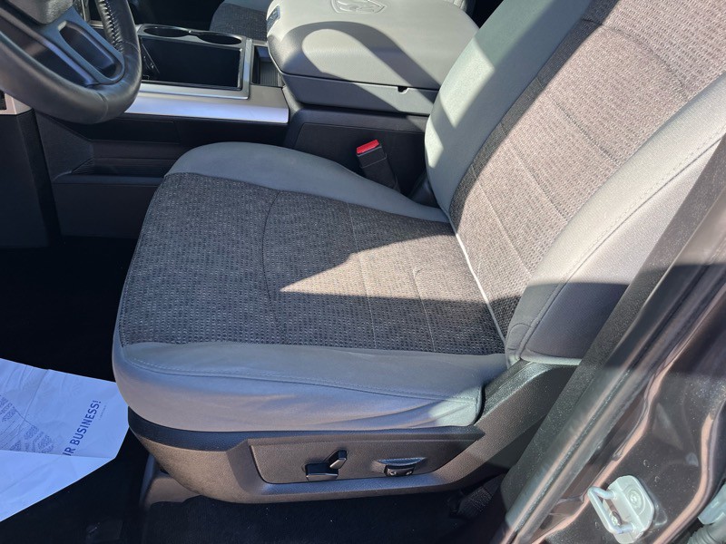 2014 RAM 1500 Image 14