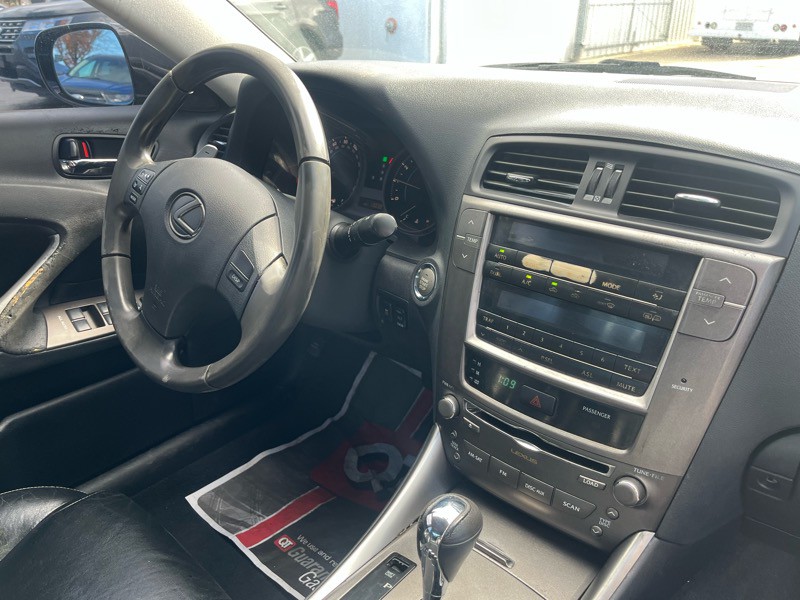 2009 Lexus IS Image 10