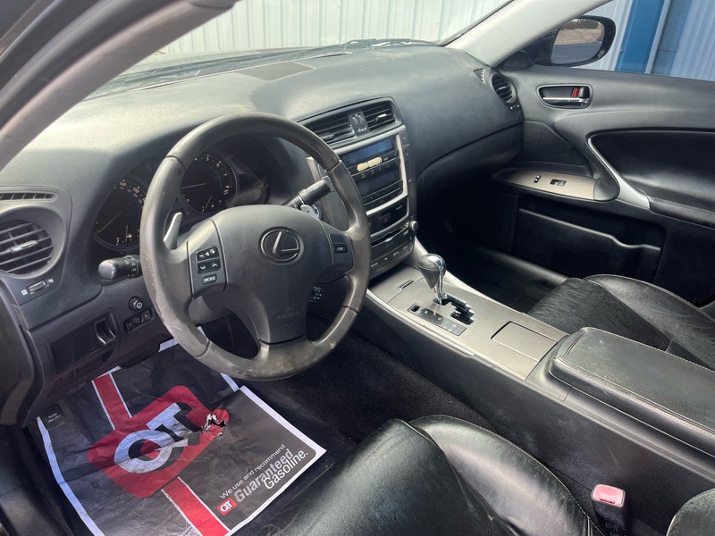 2009 Lexus IS Image 13