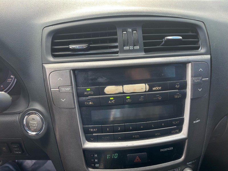 2009 Lexus IS Image 15