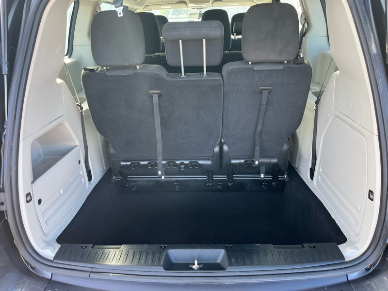 2016 Dodge Grand Caravan Image 8