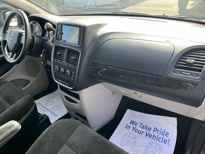 2016 Dodge Grand Caravan Image 9