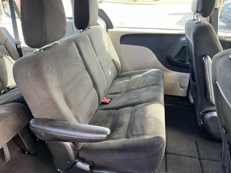 2016 Dodge Grand Caravan Image 12