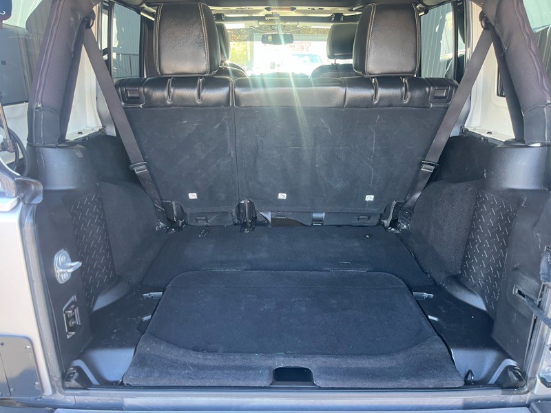 2017 Jeep Wrangler Image 8