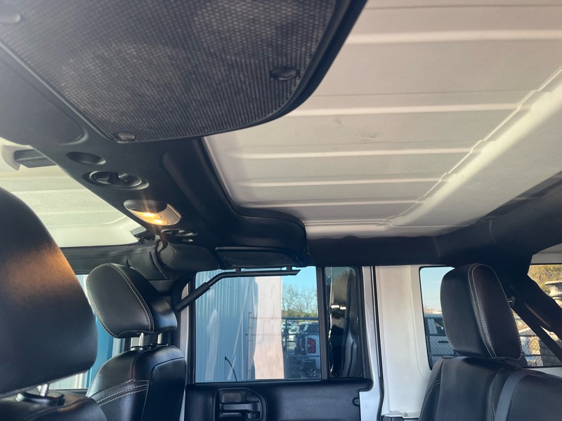 2017 Jeep Wrangler Image 13