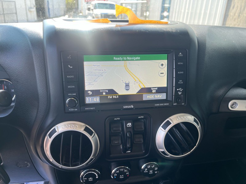 2017 Jeep Wrangler Image 17