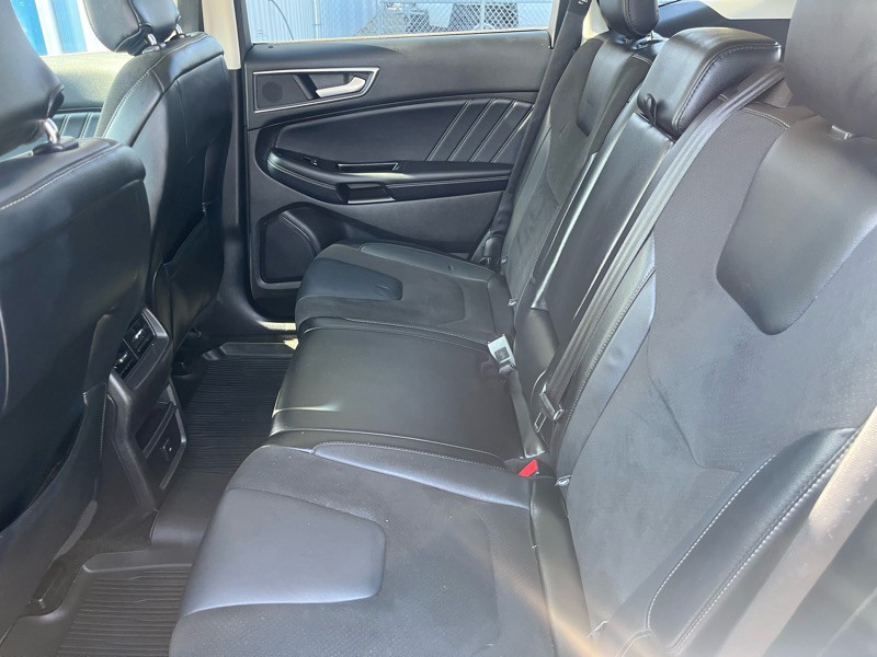 2018 Ford Edge Image 14