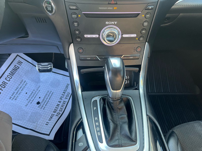 2018 Ford Edge Image 18