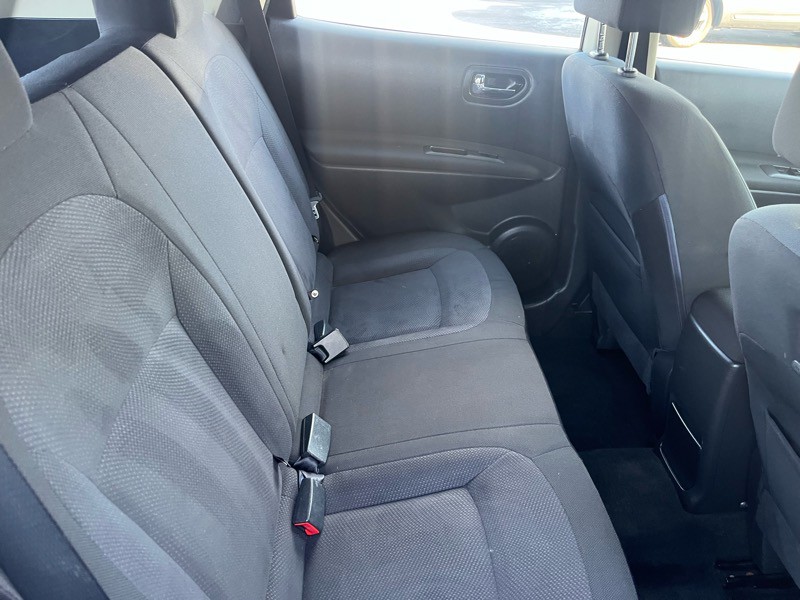 2015 Nissan Rogue Image 11