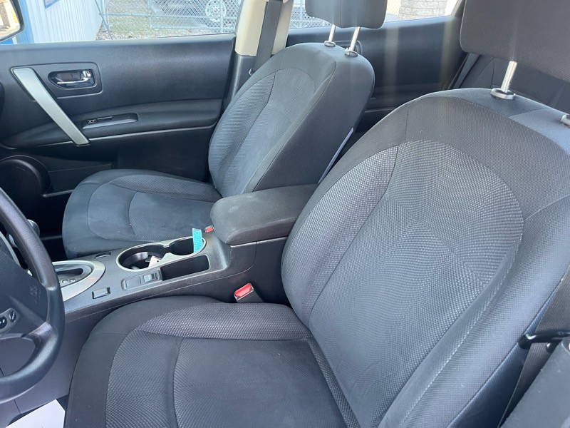 2015 Nissan Rogue Image 14