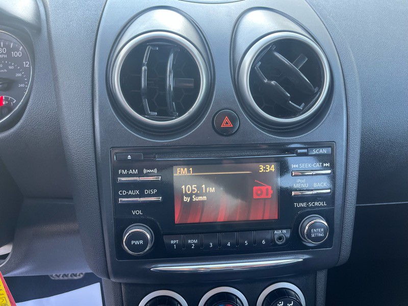 2015 Nissan Rogue Image 15