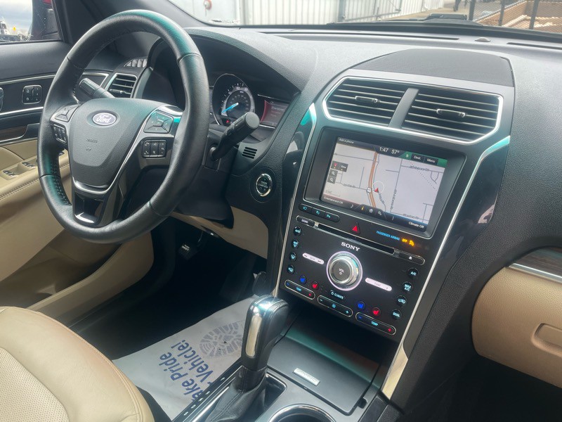 2016 Ford Explorer Image 11