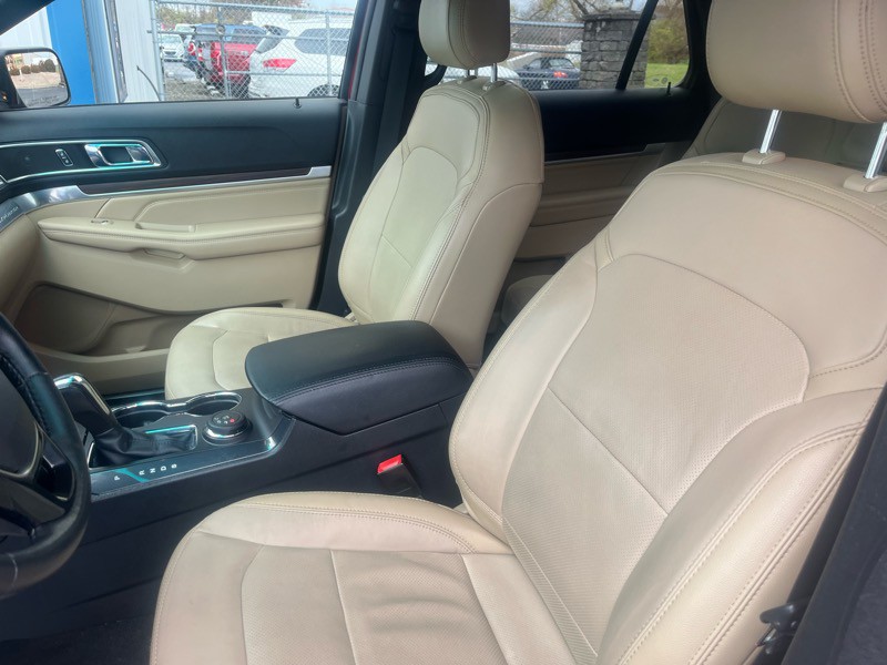 2016 Ford Explorer Image 15