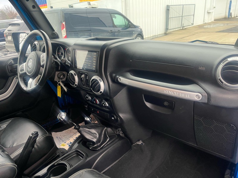 2014 Jeep Wrangler Image 9