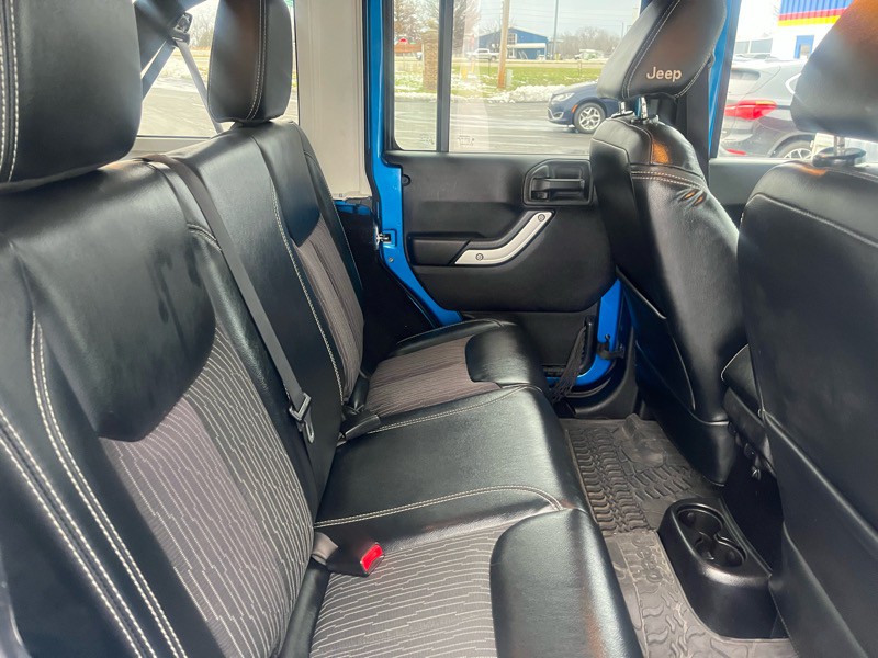 2014 Jeep Wrangler Image 12