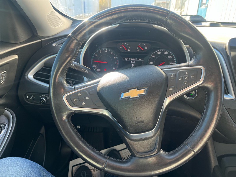 2019 Chevrolet Malibu Image 14
