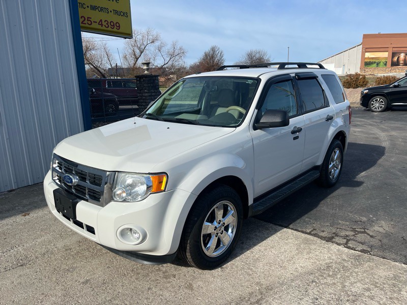 2011 Ford Escape Image 2