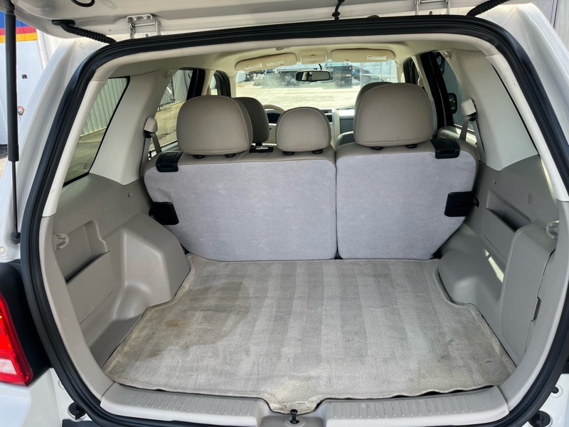 2011 Ford Escape Image 8