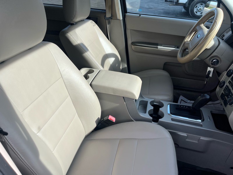 2011 Ford Escape Image 10