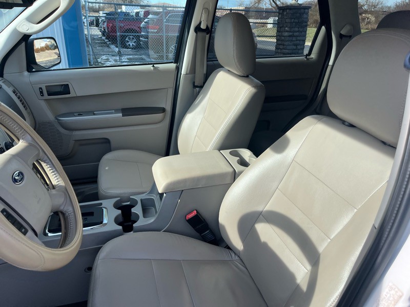 2011 Ford Escape Image 15