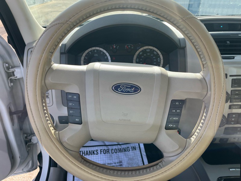 2011 Ford Escape Image 18
