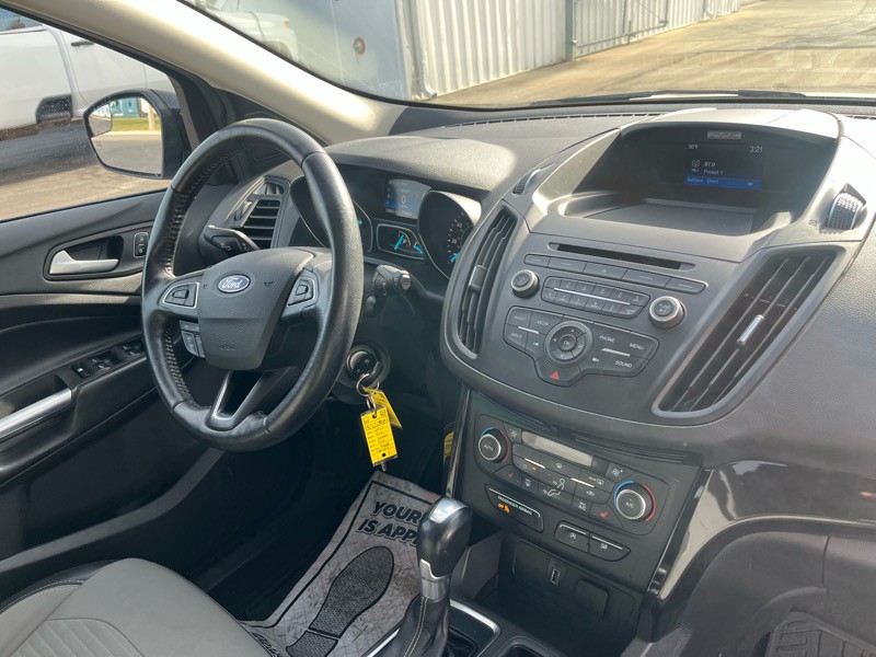 2017 Ford Escape Image 10