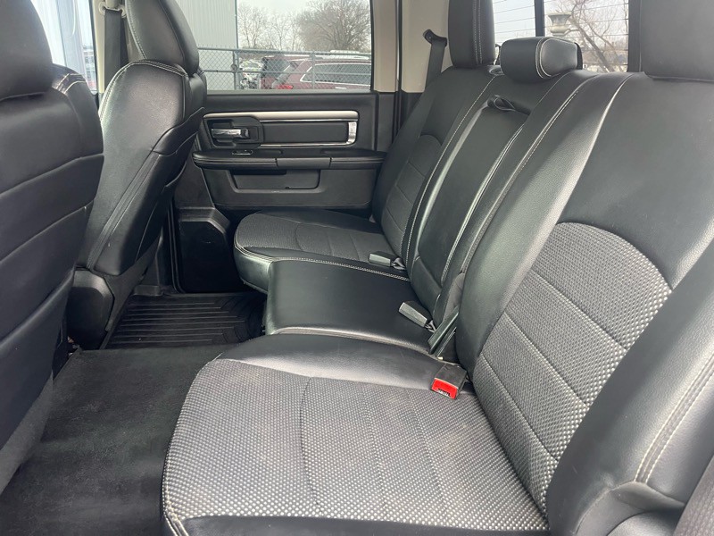 2017 RAM 1500 Image 12