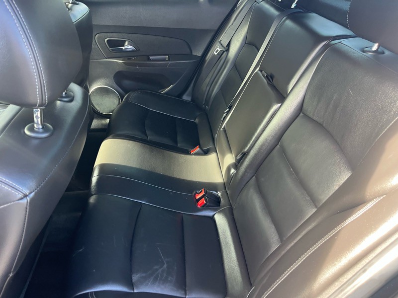 2015 Chevrolet Cruze Image 12