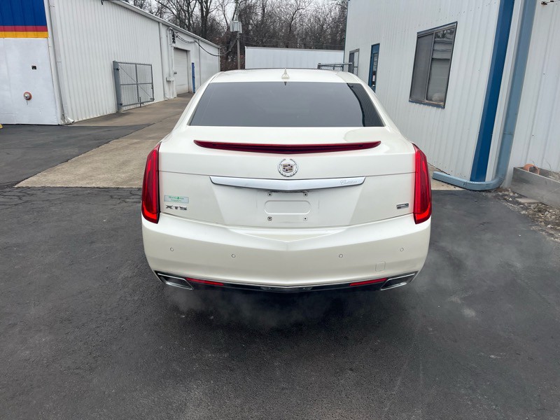 2013 Cadillac XTS Image 6