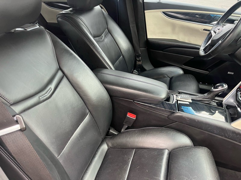 2013 Cadillac XTS Image 9