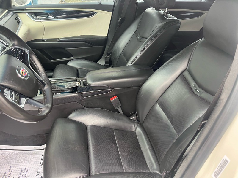 2013 Cadillac XTS Image 16