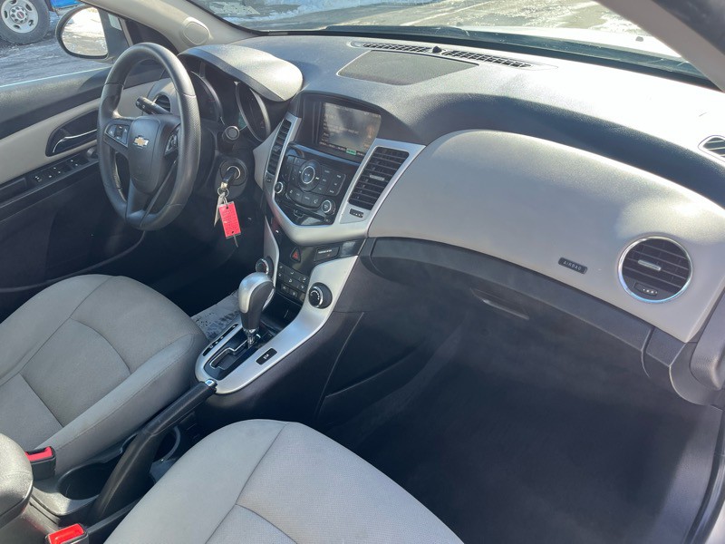 2016 Chevrolet Cruze Image 8