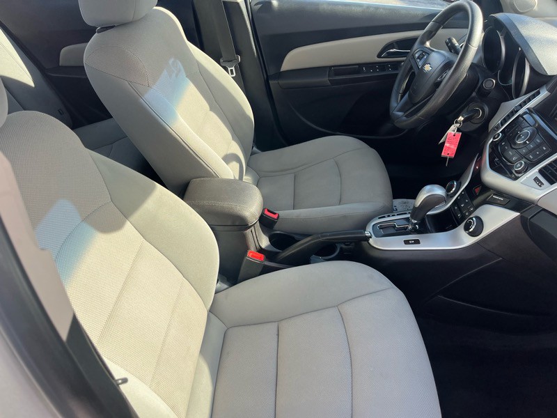 2016 Chevrolet Cruze Image 9