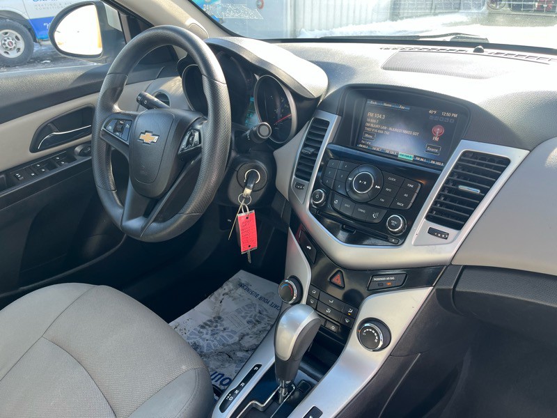 2016 Chevrolet Cruze Image 10