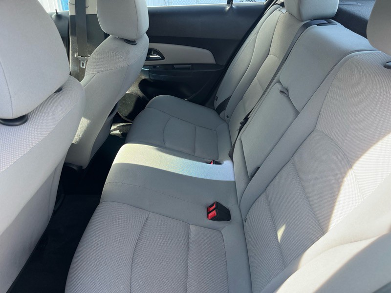 2016 Chevrolet Cruze Image 12