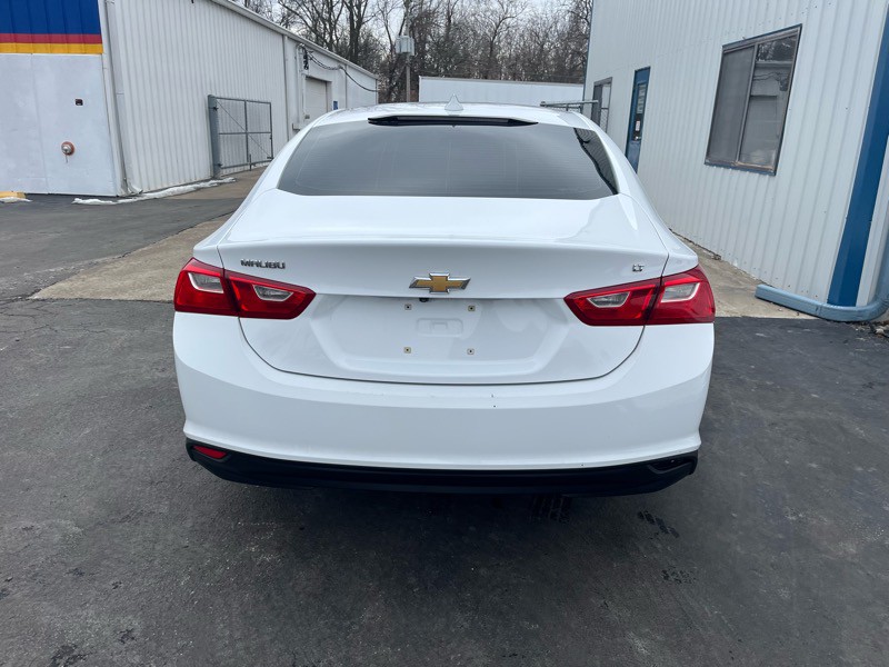 2018 Chevrolet Malibu Image 6