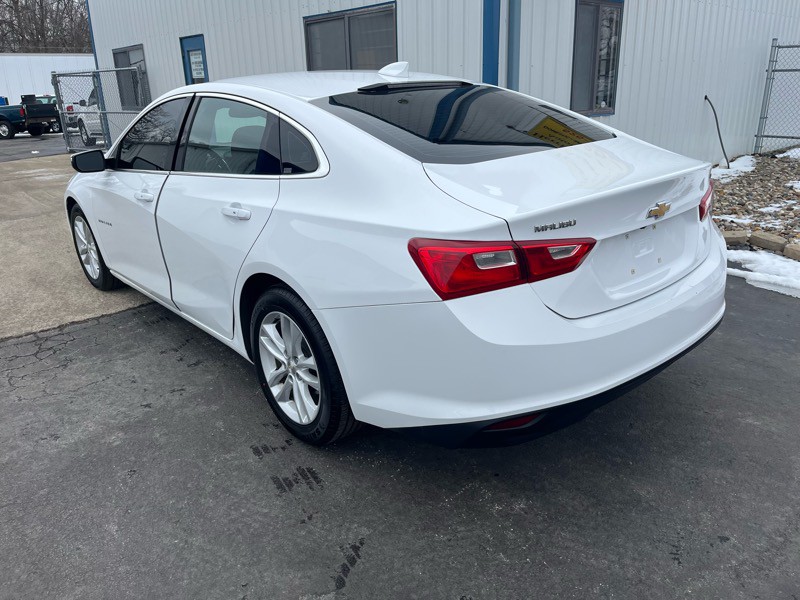 2018 Chevrolet Malibu Image 7