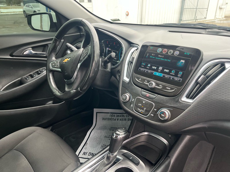2018 Chevrolet Malibu Image 10