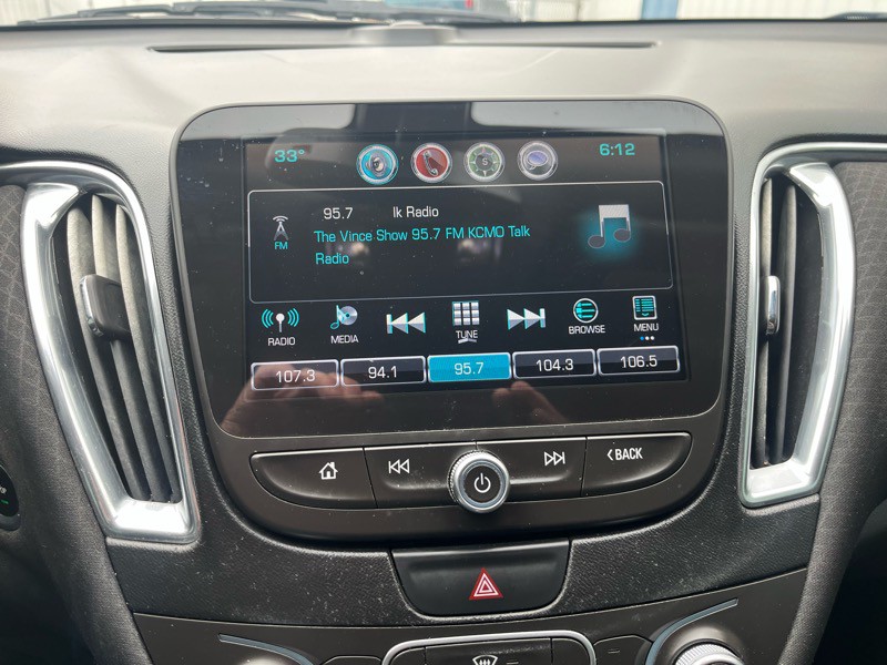 2018 Chevrolet Malibu Image 15