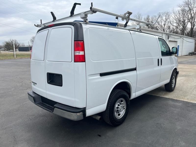 2021 Chevrolet Express Image 5