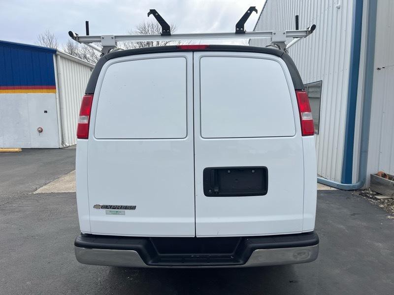 2021 Chevrolet Express Image 6
