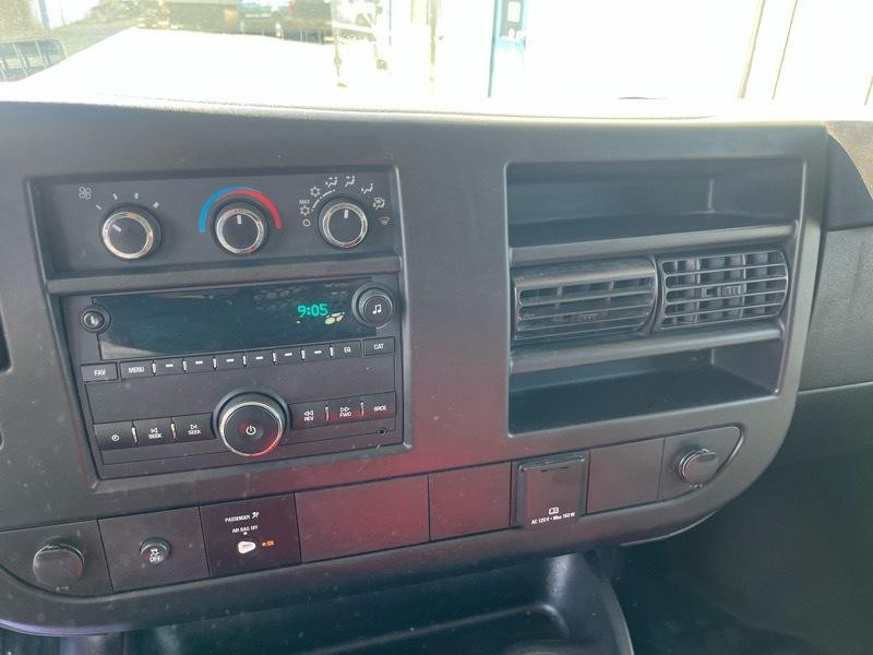 2021 Chevrolet Express Image 14
