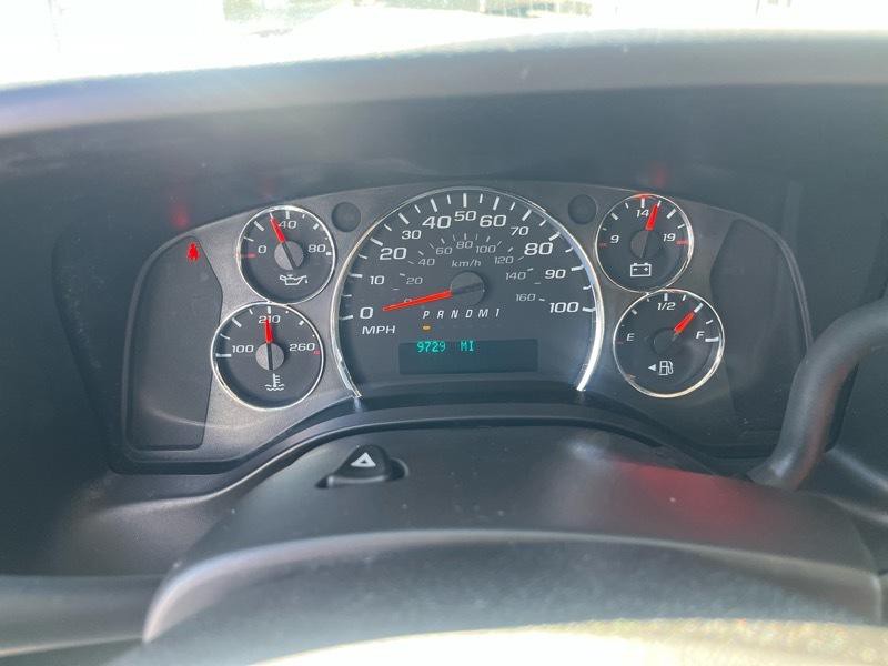 2021 Chevrolet Express Image 16