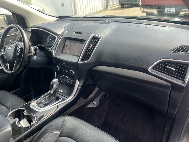 2015 Ford Edge Image 9