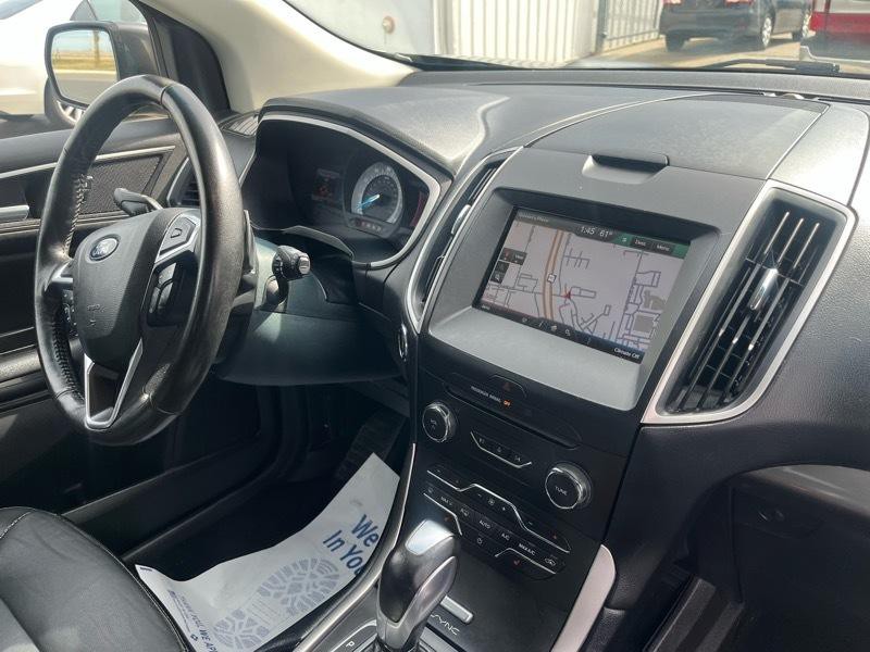 2015 Ford Edge Image 11