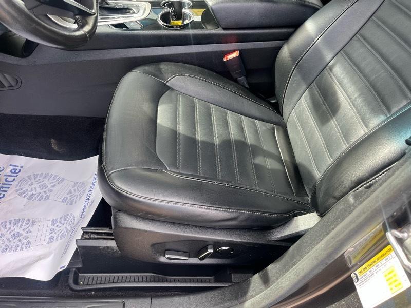 2015 Ford Edge Image 18