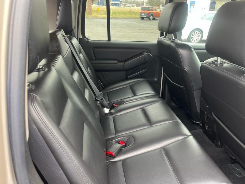 2007 Ford Explorer Image 12